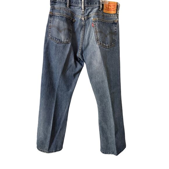 Levi's 517 Size 35x30 Faded Blue Jeans Stain in Picture - Picture 4 of 5
